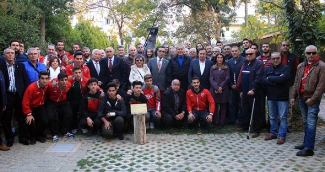 Kaf Kaf 104.yaşını Karşıyaka Spor Tarihi Müzesi'nde kutladı