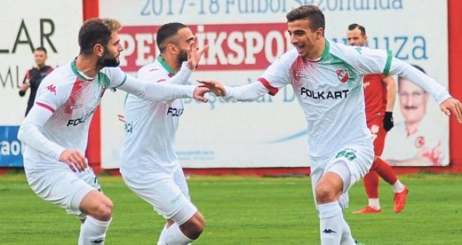 Kaf Kaf, Doğukan'ı bırakmak istemiyor...