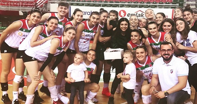 Kaf Kaf filede lige galibiyetle başladı...