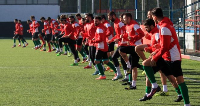 Kaf Kaf, Tuzlaspor karşısında