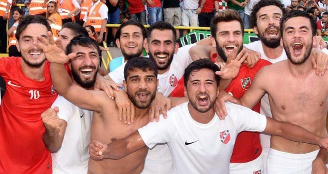 Kaf Kaf, Tuzlaspor'u 3 golle geçti