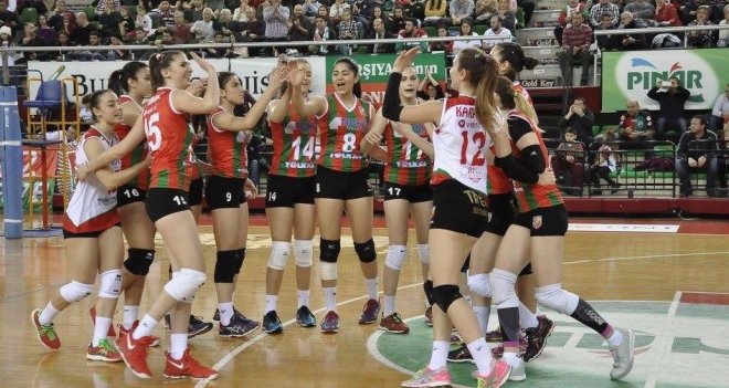 Kaf Kaf, filede Arkas deplasmanında