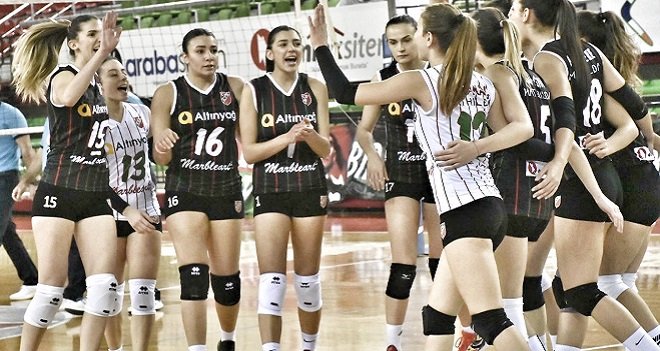 Kaf Kaf'lı kızlar İstanbul'da Sarıyer'i de geçti...