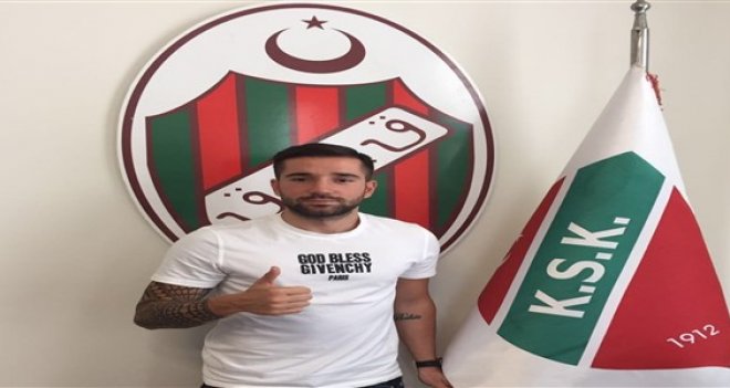 Kaf Kaf'ta bir imza da Tayfun Pektürk'ten