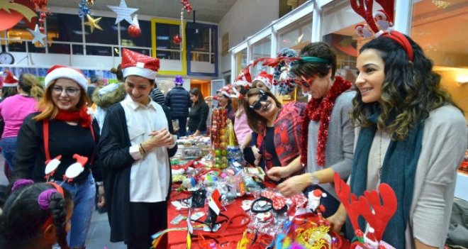 Kardeş okullar ve dernekler yararına kermes