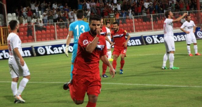 Karşıyaka 2 transfere daha son noktayı koydu