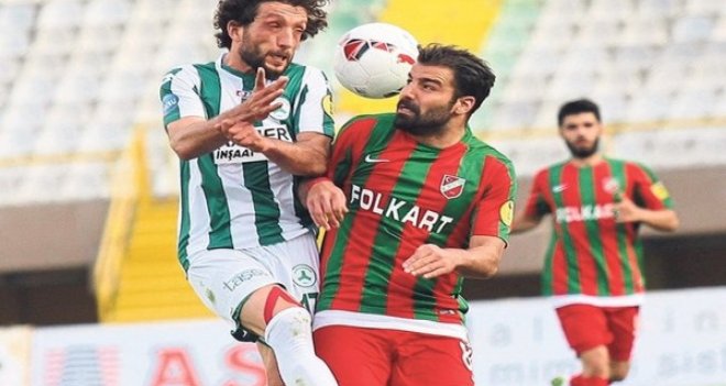 Karşıyaka, Abdülhamit ve Mahmut'u takımda tutma yollarını arıyor