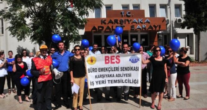 Karşıyaka Adliye çalışanlarından protesto