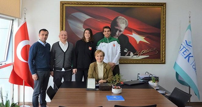 Karşıyaka alt yapı takımlarıyla İSTEK iş birliği yapıyor...