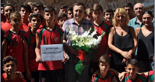 Karşıyaka altyapısından Karşıyaka Spor Tarihi Müzesi'ne ziyaret