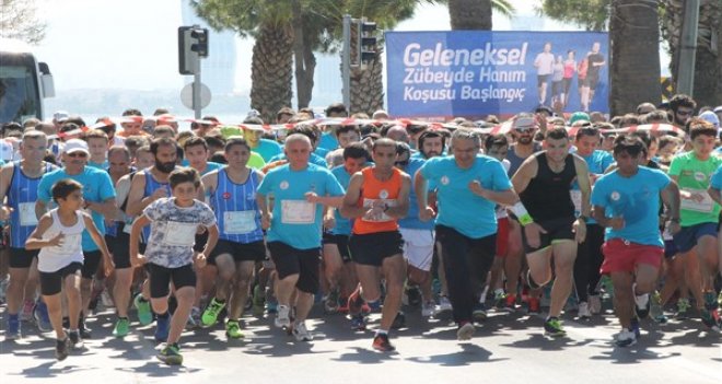 Karşıyaka, Zübeyde Ana'ya koştu