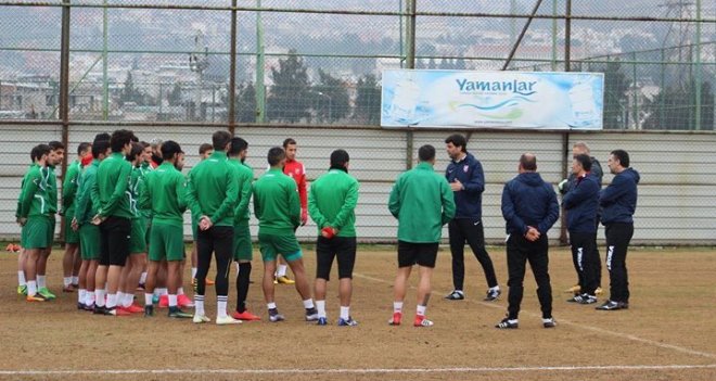 Karşıyaka, Başkent deplasmanında galibiyet arıyor