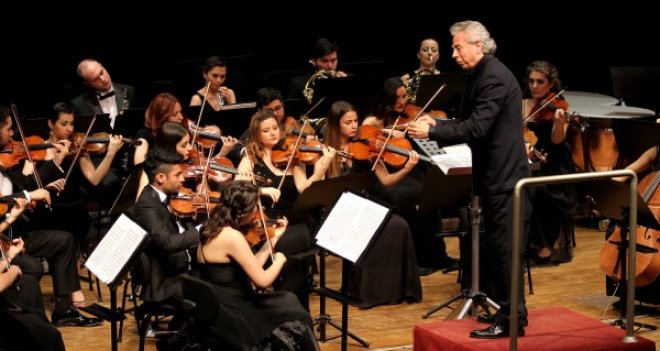 Karşıyaka Belediyesi Oda Orkestrası sezonu açıyor
