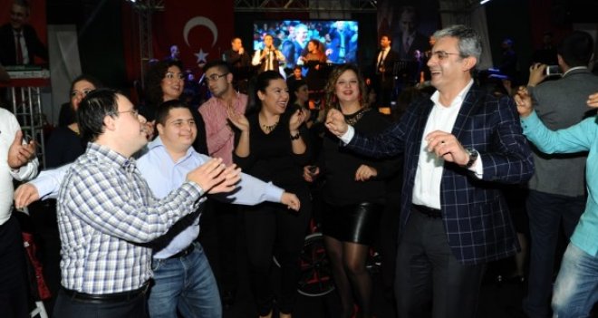 Karşıyaka Belediyesi yeni yılı kutladı