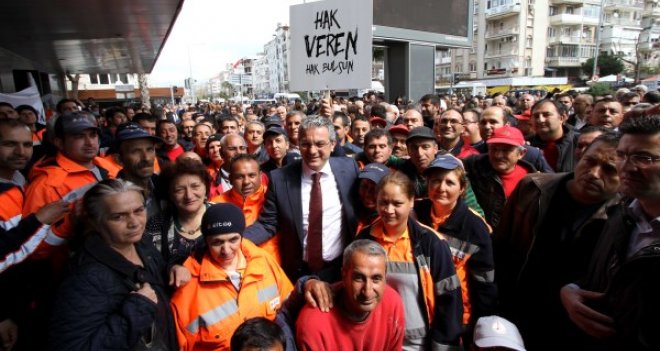Karşıyaka Belediyesi, yerel seçimlerin yıl dönümünü coşkuyla kutladı