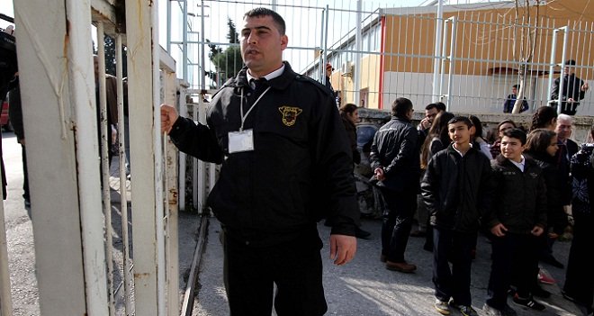 Karşıyaka Belediyesi’nden okullara özel güvenlik…