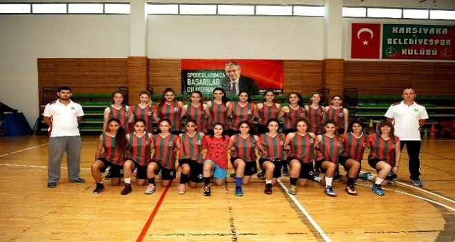 Karşıyaka Belediyespor'a 75 fark!..