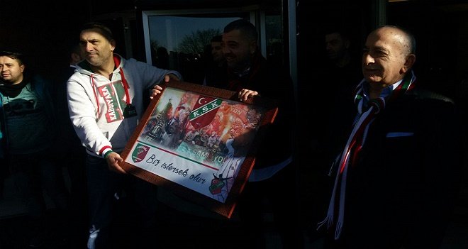 Karşıyaka Çarşı Acar'a gitti...