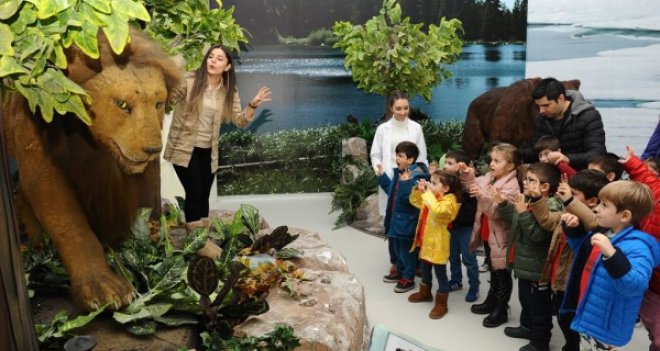 Karşıyaka Çocuk Müzesi dünyaya açıldı