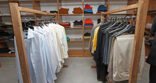 Karşıyaka Giysi Bankası’nda alışveriş bedava