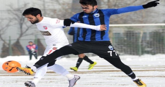 Karşıyaka, Kayseri'de gol oldu yağdı...