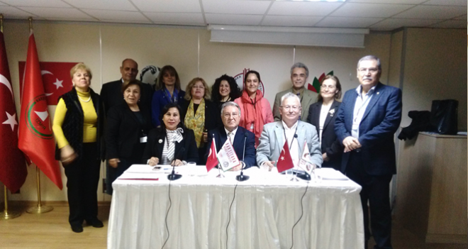 Karşıyaka Kent Konseyi’nde bayrak değişimi