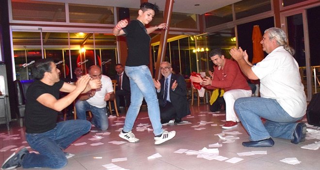 Karşıyaka-Midilli dostluğuna sirtaki...