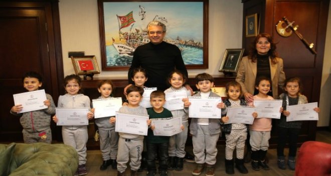 Karşıyaka Ortaokulu’nun ana sınıfı öğrencileri şampiyon