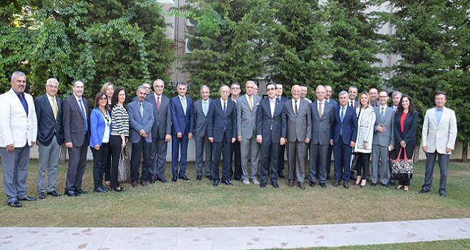 Karşıyaka protokolü vatandaş ile iletişimi konuştu