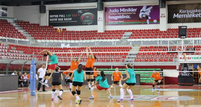 Karşıyaka, Rota Koleji karşısında zorlanmadı