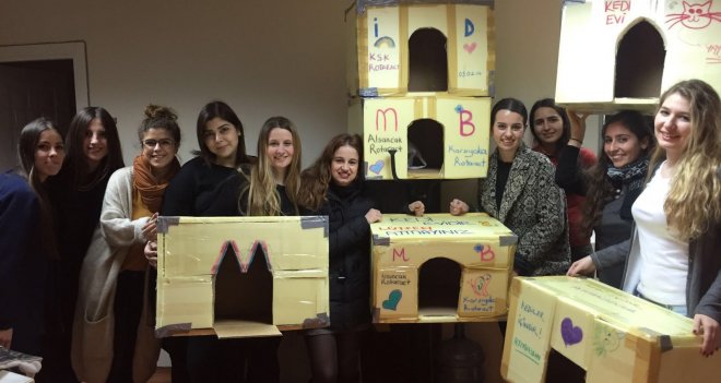 Karşıyaka Rotaract can dostları unutmadı