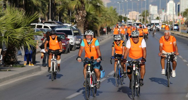 Karşıyaka, sağlıklı yaşam için pedala bastı
