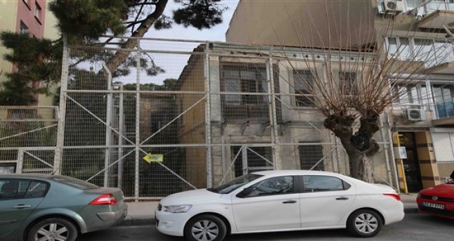 Karşıyaka Spor Kulübü'nün temellerinin atıldığı konak hayata dönüyor