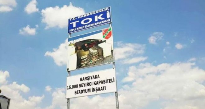 Karşıyaka Stadı tabelası takıldı...