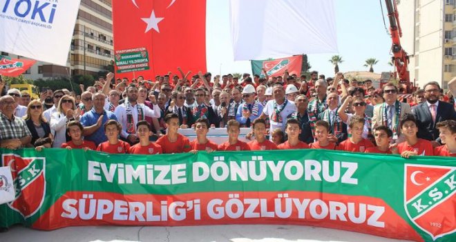 Karşıyaka Stadı'nın temeli atıldı...