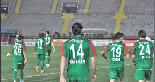 Karşıyaka, Trabzon deplasmanında tam kadro