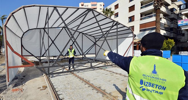 Karşıyaka tramvayına brandalı koruma