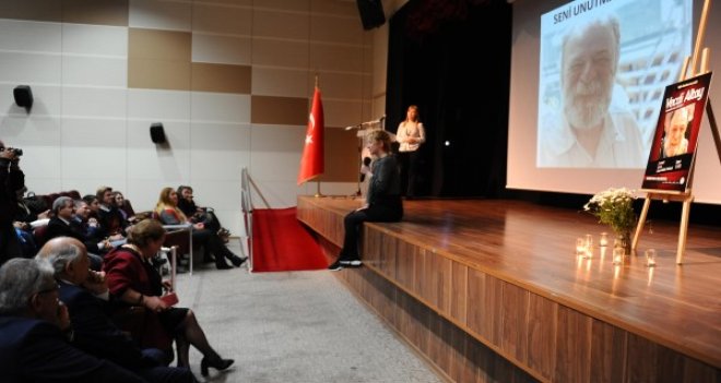 Karşıyaka Vecdi Altay’ı andı