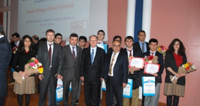Karşıyaka Yamanlar Koleji dört ödül aldı...