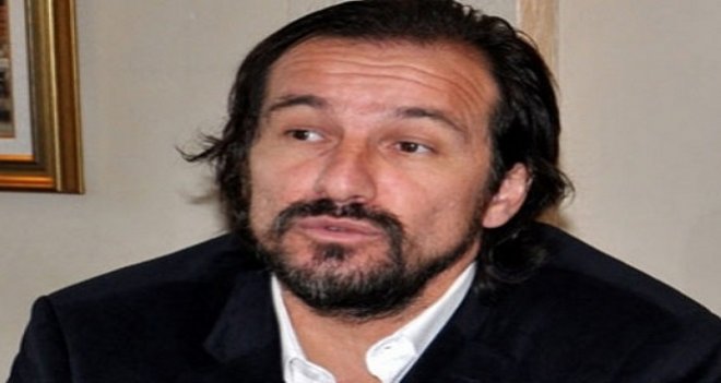 KARŞIYAKA YUSUF ŞİMŞEK İLE MASAYA OTURUYOR...