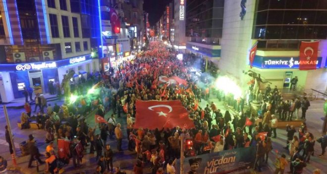 Karşıyaka Zafer Bayramı'nı fener alayı ve zafer türküleri ile kutlayacak