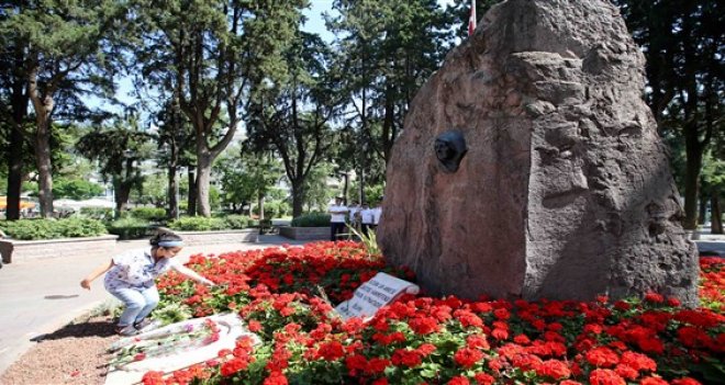 Karşıyaka, Zübeyde Anne'yi unutmadı 