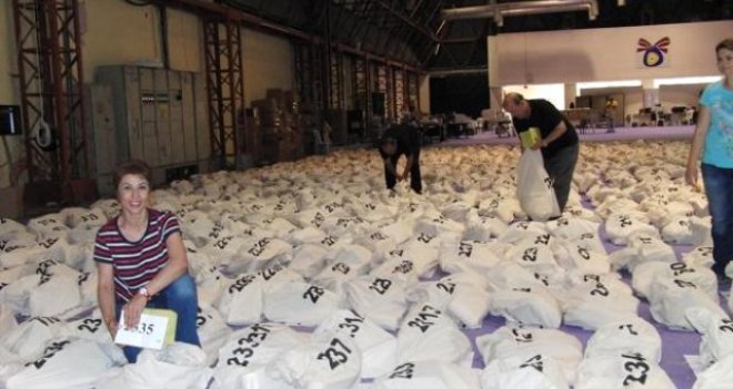 Karşıyaka'da 262 bin 924 seçmen oy kullanacak...