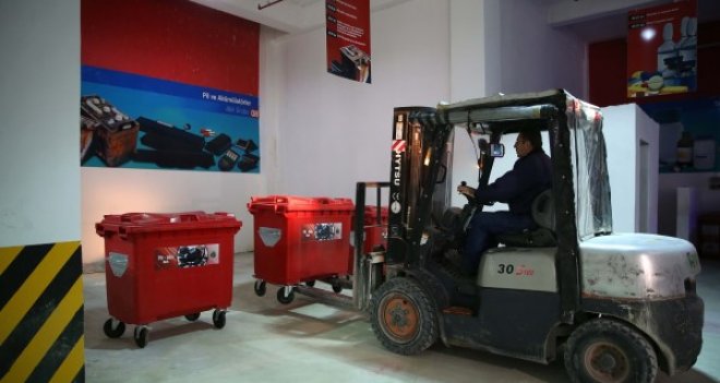 Karşıyaka'da 42 ton atık geri dönüşüme kazandırıldı