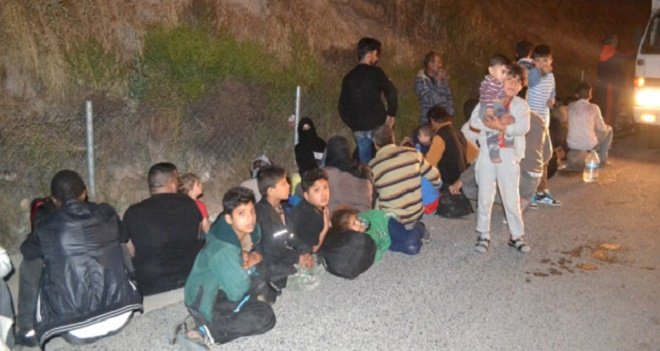 Karşıyaka'da 47 kaçak sığınmacı yakalandı