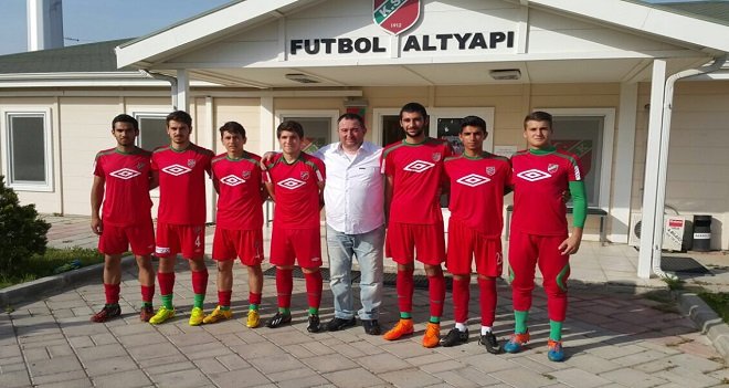 Karşıyaka'da 7 genç oyuncu A Takıma alındı...