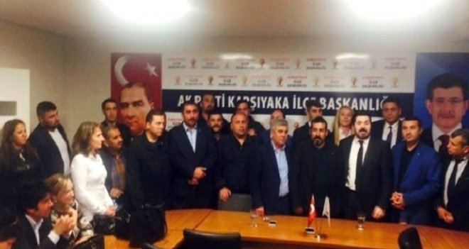 Karşıyaka'da AK Parti'ye 83 kişi üye oldu... 