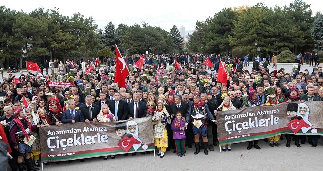 Karşıyaka'da ''Anneler Günü'nde'' 2 anlamlı kutlama yapılacak