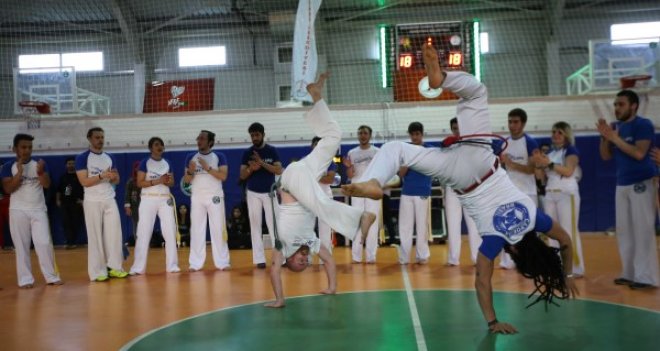 Karşıyaka'da Bahara Merhaba- Spor ve Dans Festivali düzenlendi