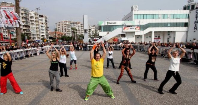 KARŞIYAKA'DA BOKWA AKIMI TANITILDI